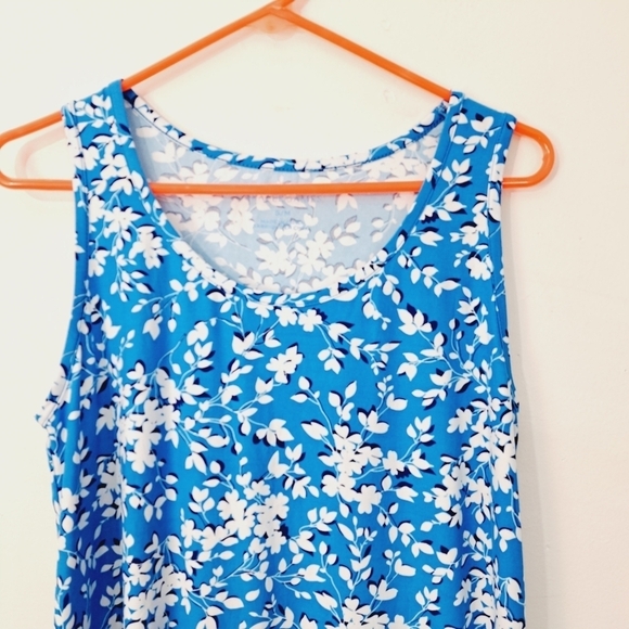 Draper James Blue & White Ditsy‎ Floral Ruffle Hem Nighty Nightgown - Picture 3 of 7